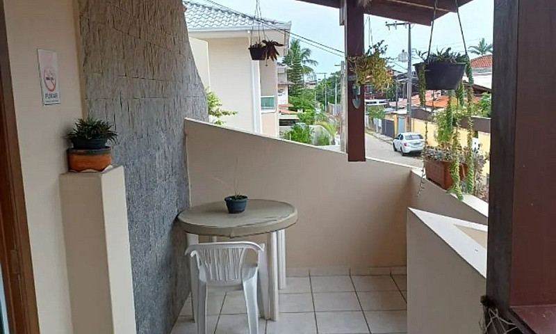 Suíte Com Varanda Na...