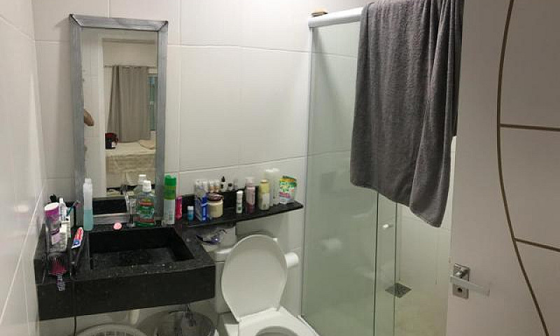 Vendo Casa Com 6 Suí...