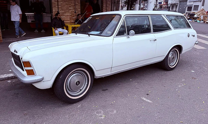 Chevrolet Caravan 19...