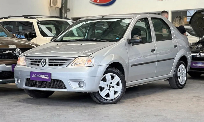 Renault Logan Expres...