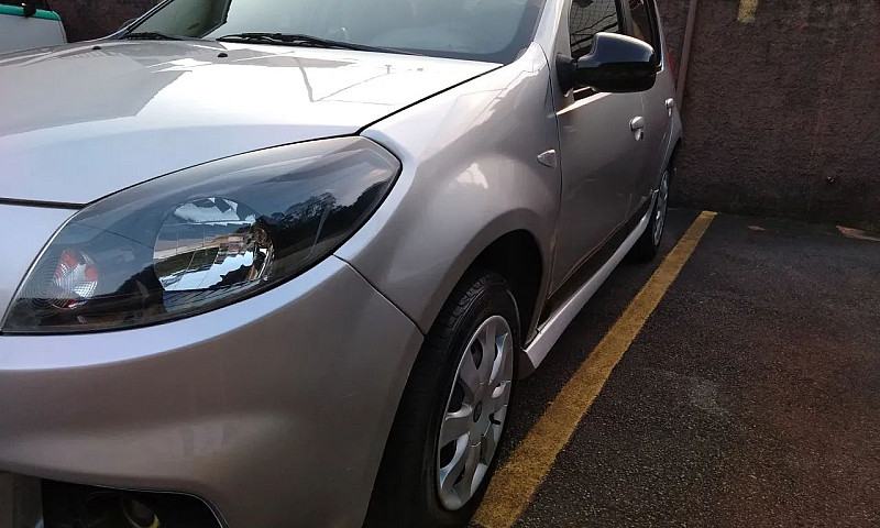 Renault Sandero Priv...