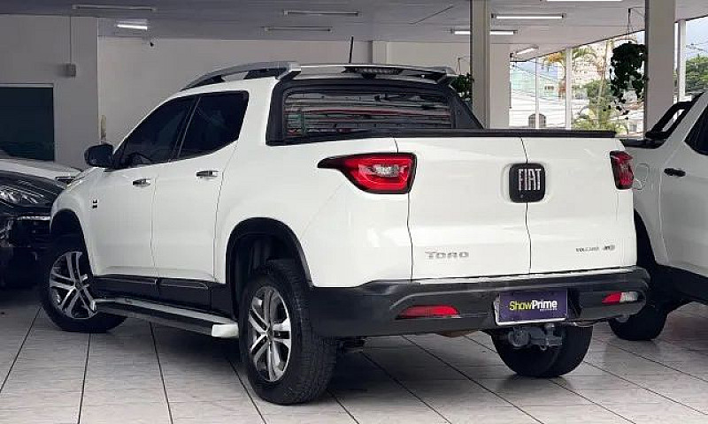 Fiat Toro Volcano 2....