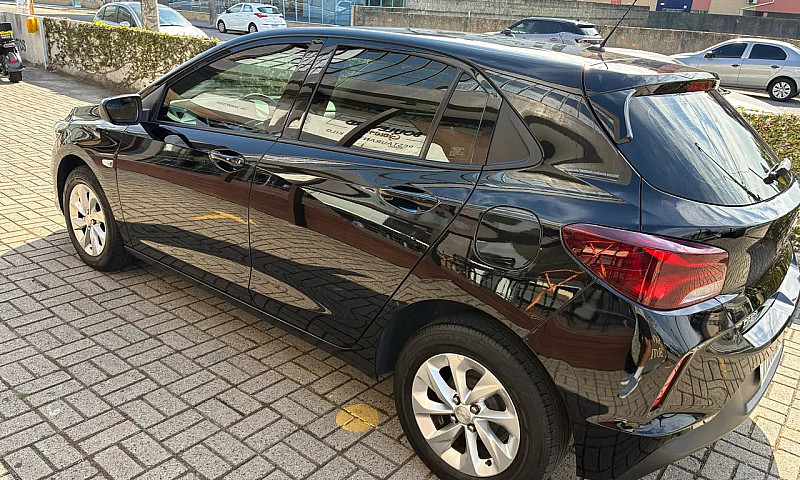 Chevrolet Onix Hatch...
