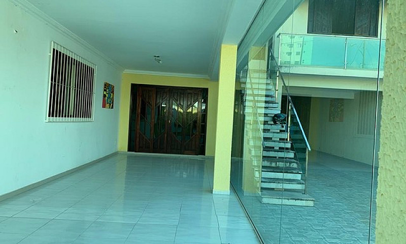 Casa Nova Recém Refo...