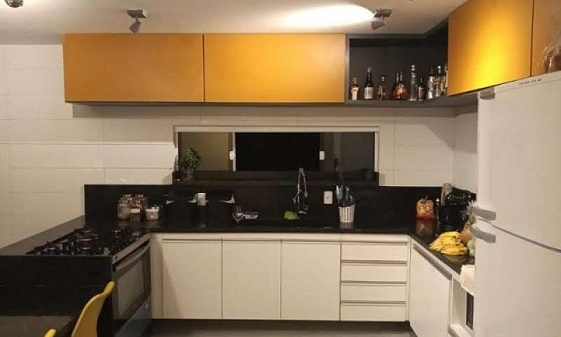 Maia Casa Em Manguin...