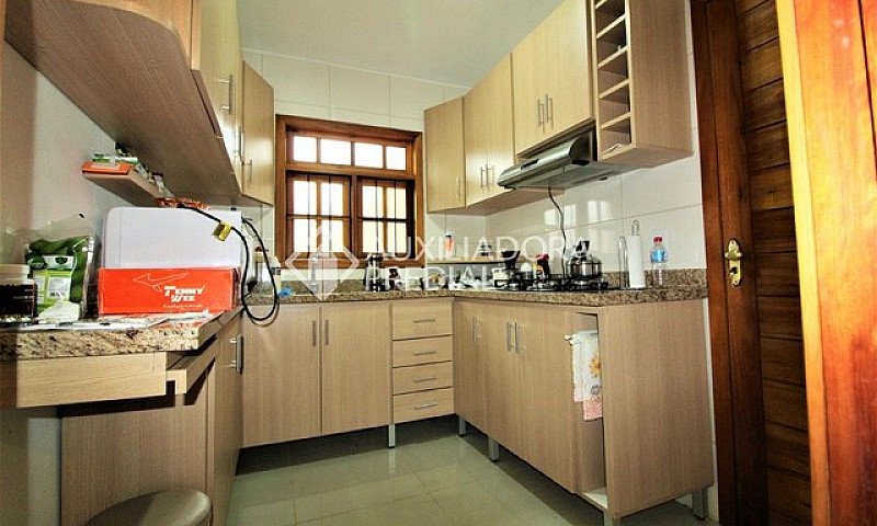 Casa À Venda Com 2 D...