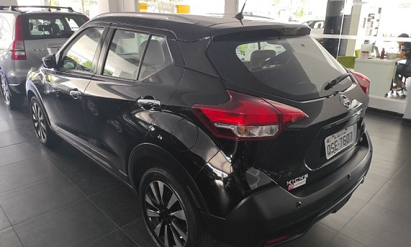 Nissan Kicks Sl 18/1...