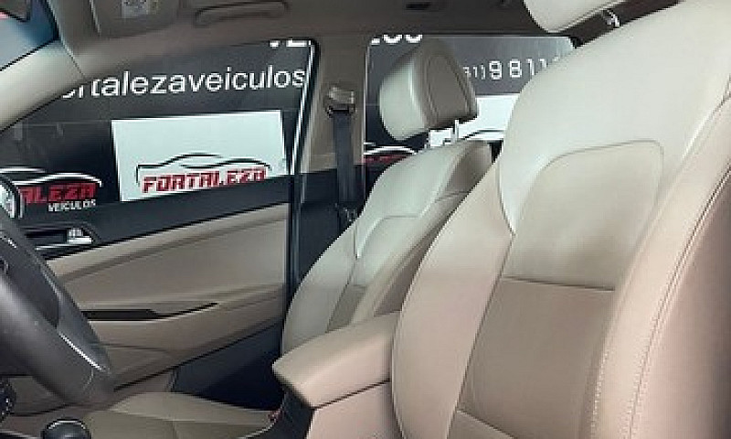 Hyundai Tucson Gls 1...