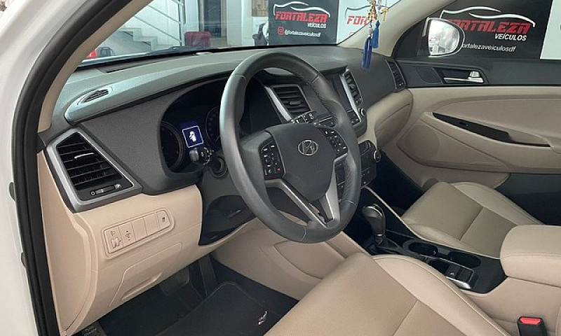 Hyundai Tucson Gls 1...