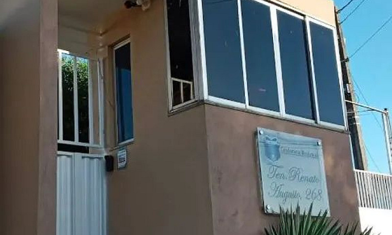 Vende-Se Casa.  Cond...