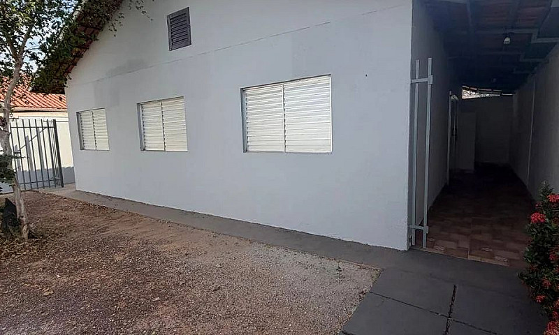 Casa Com 3 Quartos N...