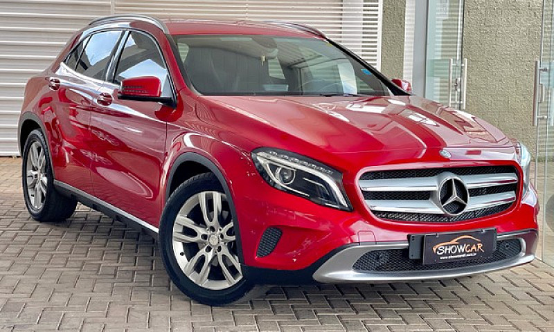 Mercedes-Benz Gla200...
