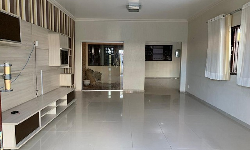 Casa Nova Recém Refo...