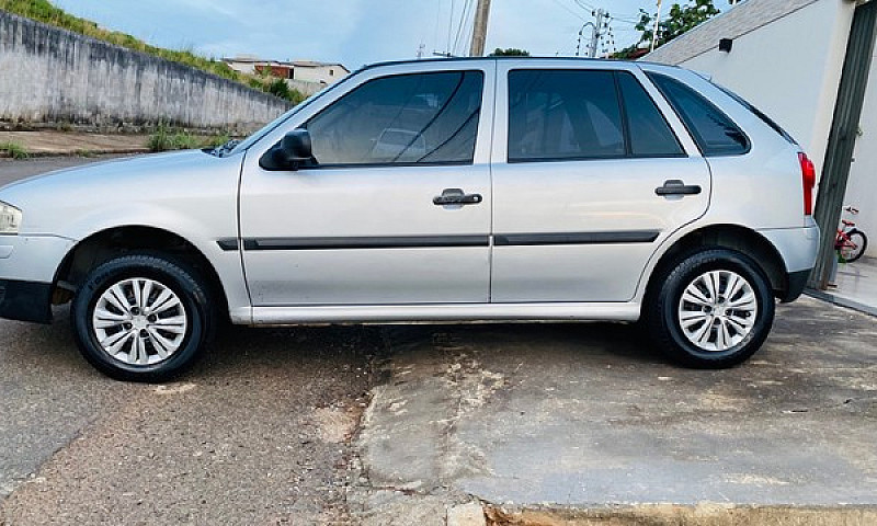 Gol G4 2009...
