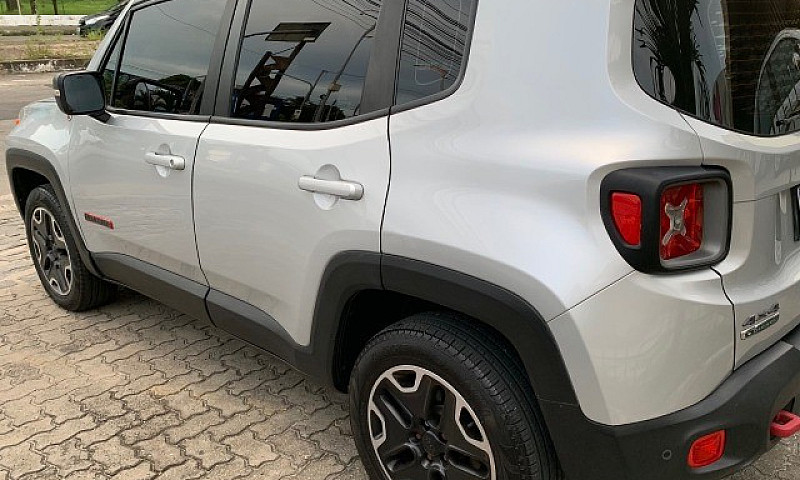 Jeep Renegade Trailh...