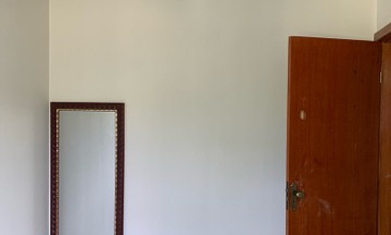 Aluguel De Quarto...