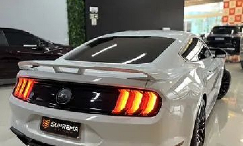 Ford Mustang 5.0 V8 ...