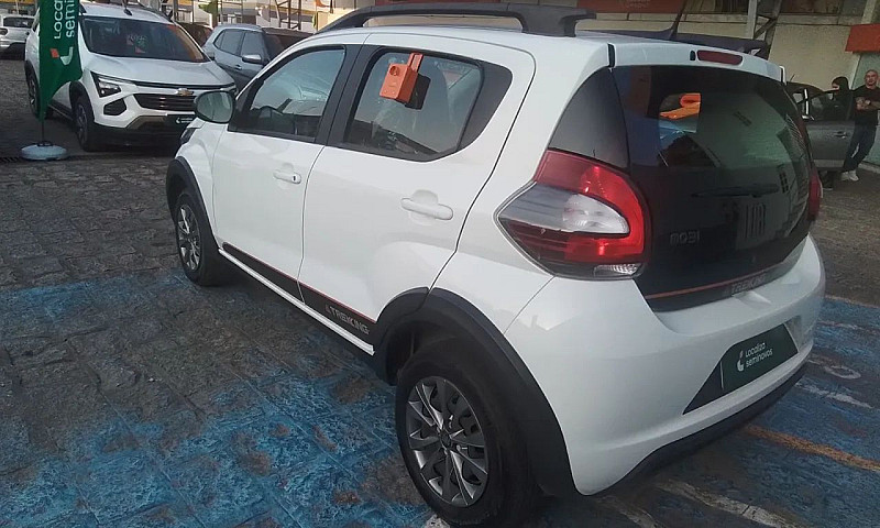 Fiat Mobi Trekking 1...