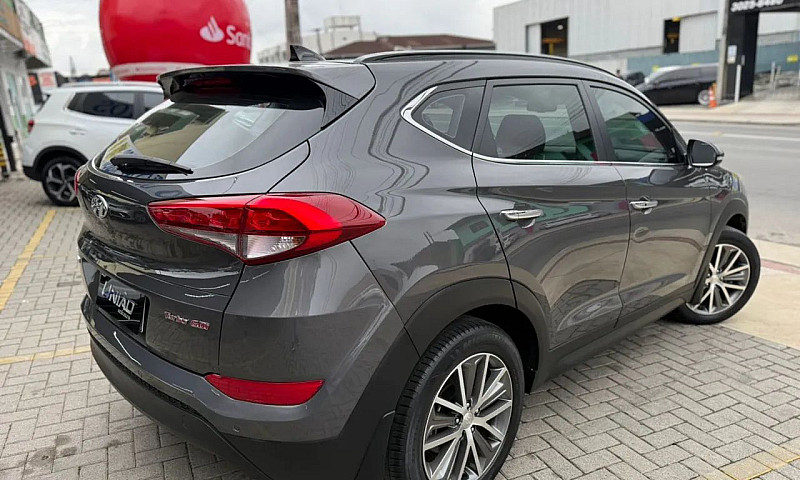 Hyundai Tucson Limit...