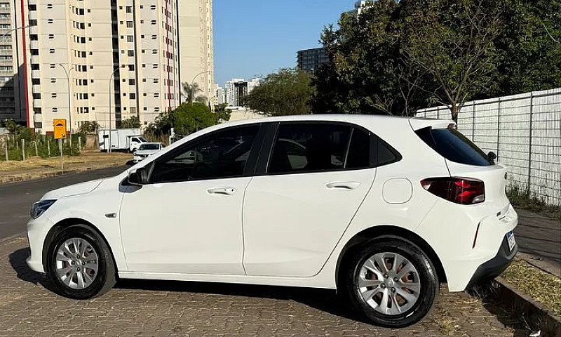 Chevrolet Onix Hatch...