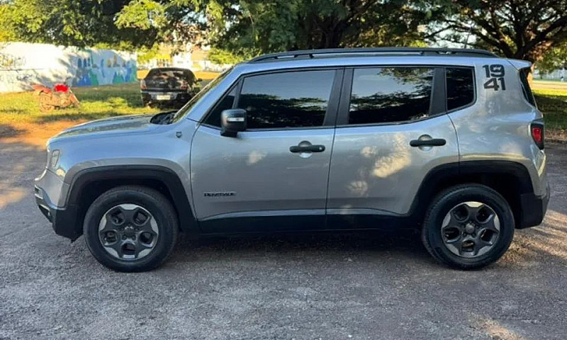Jeep Renegade 1.8 4X...
