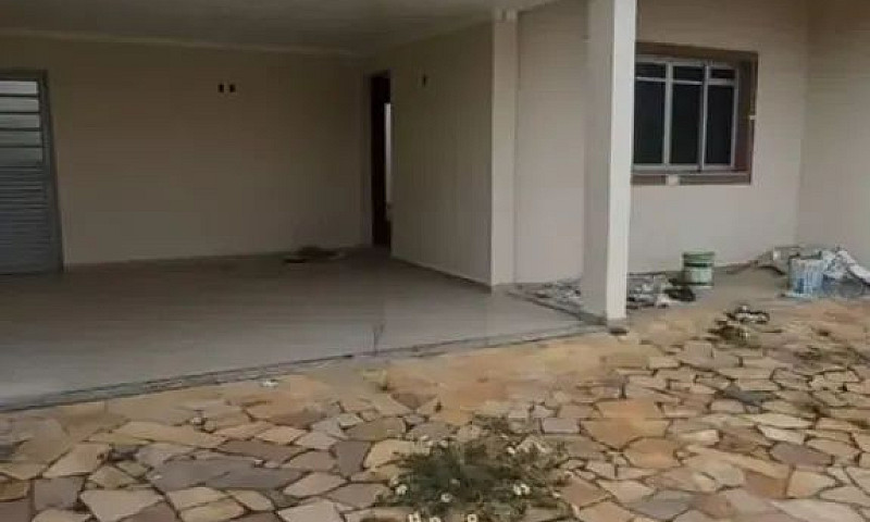 Casa Com 3 Dormitóri...
