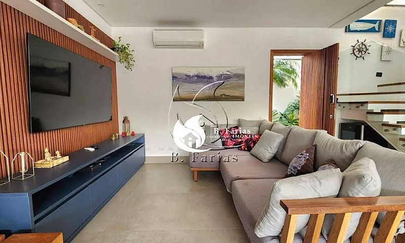 Casa Com 4 Dormitóri...