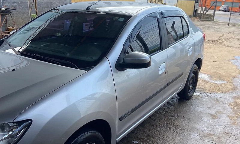 Renault Logan Expres...