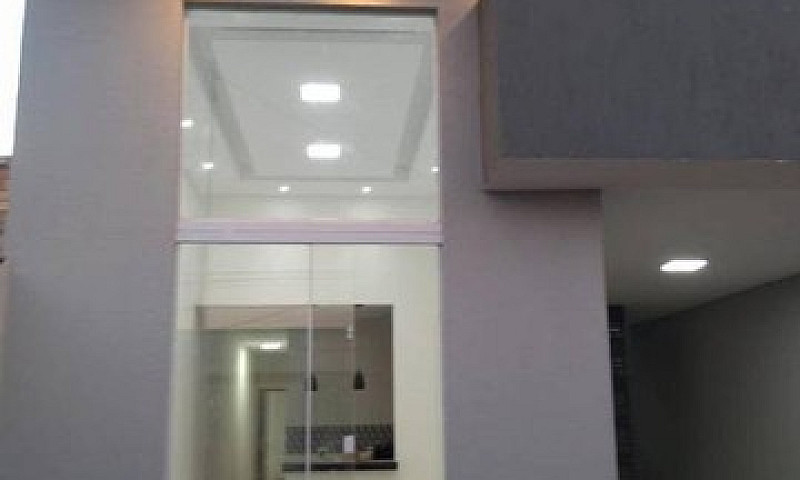 Casa Com 3 Quartos E...