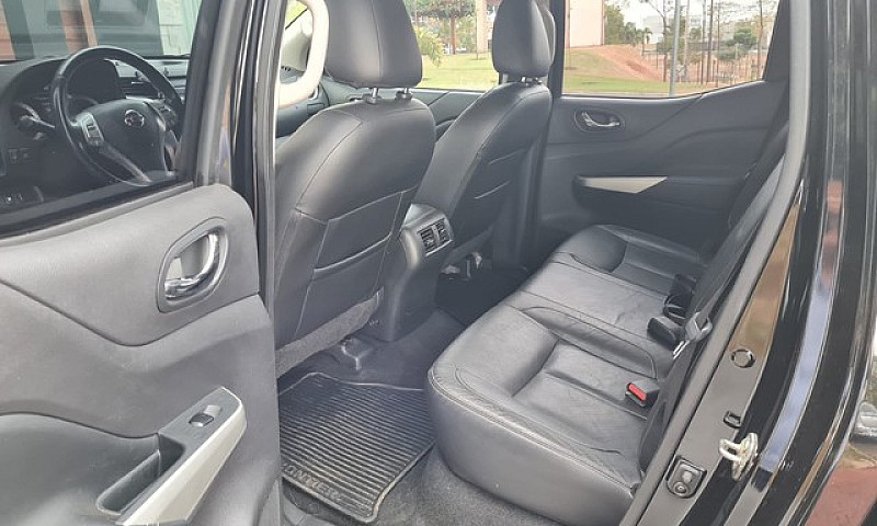 Nissan Frontier Le 2...