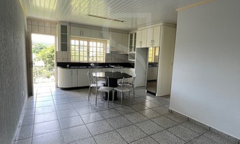 Casa A Venda Próximo...