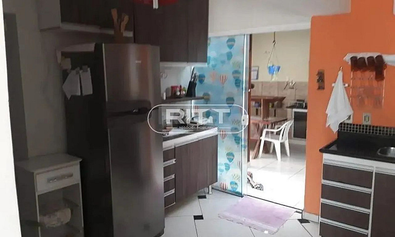 Casa À Venda 2 Quart...