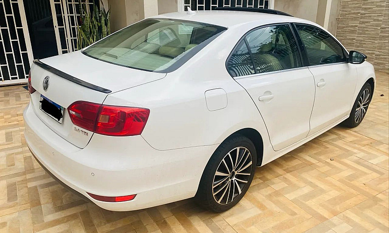 Volkswagen Jetta Hig...