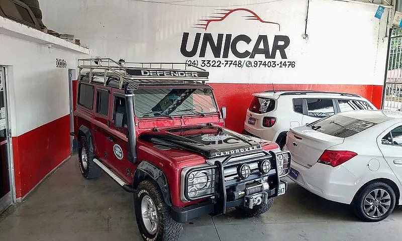 Land Rover Defender ...