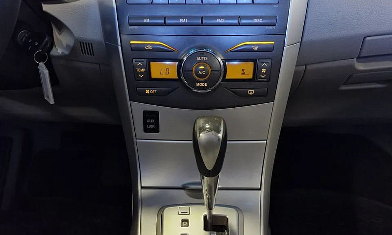 Toyota Corolla Xei 2...