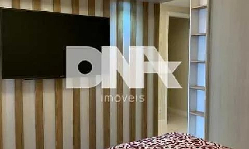 Apartamento-À Venda-...
