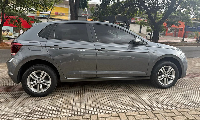Volkswagen Polo 1.6 ...