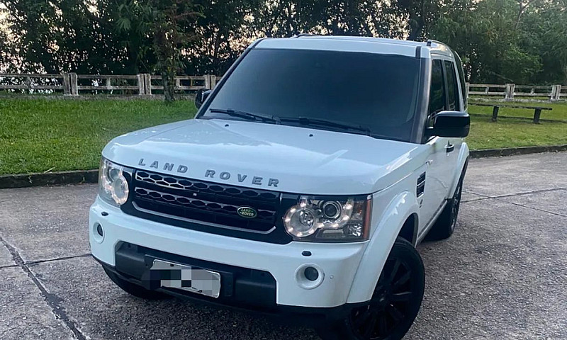 Land Rover Discovery...