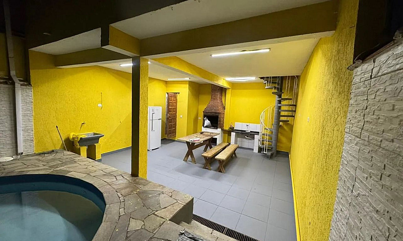Casa A Venda No Bair...