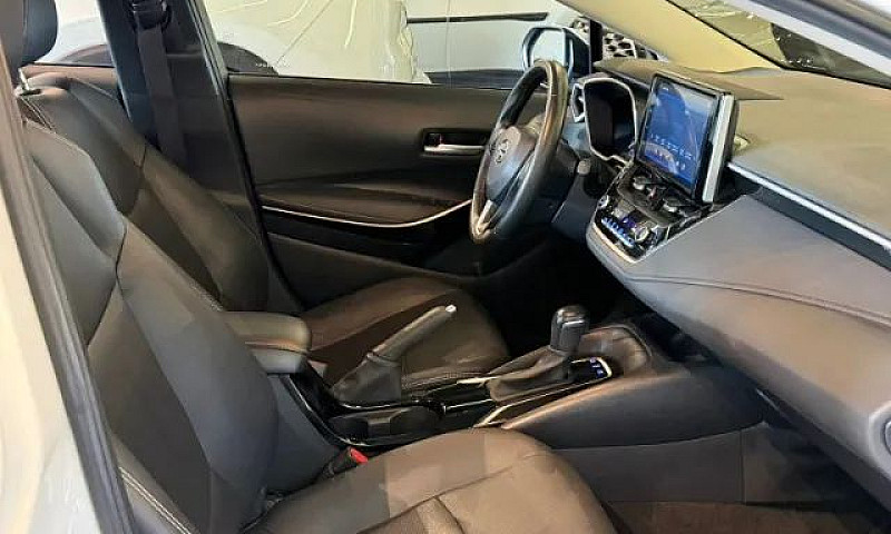 Toyota Corolla Altis...