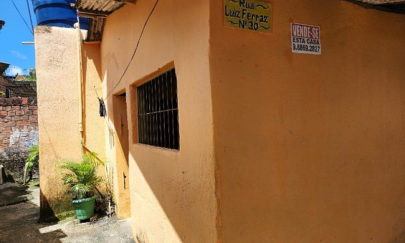 Vende-Se 2 Casas, Em...