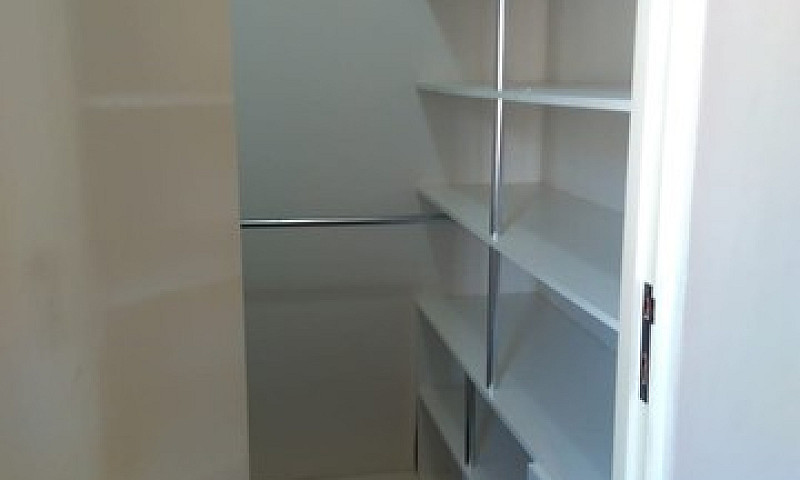 Vende-Se Apto Com Te...