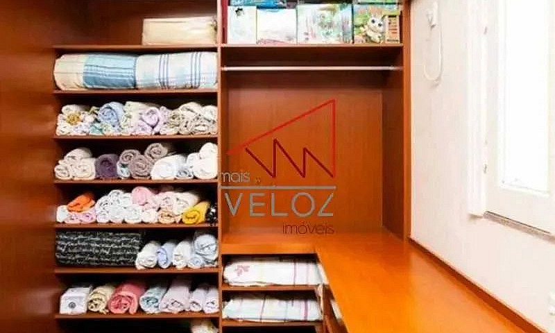 Apartamento-À Venda-...