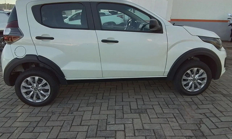 Fiat Mobi 2023 1.0 E...