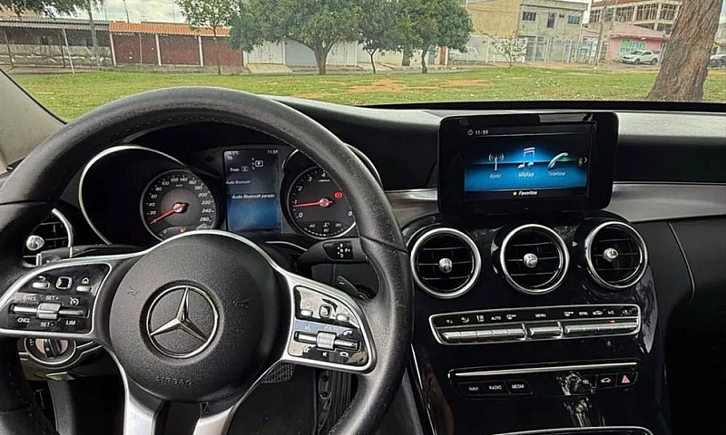 Mercedes-Benz C-180 ...