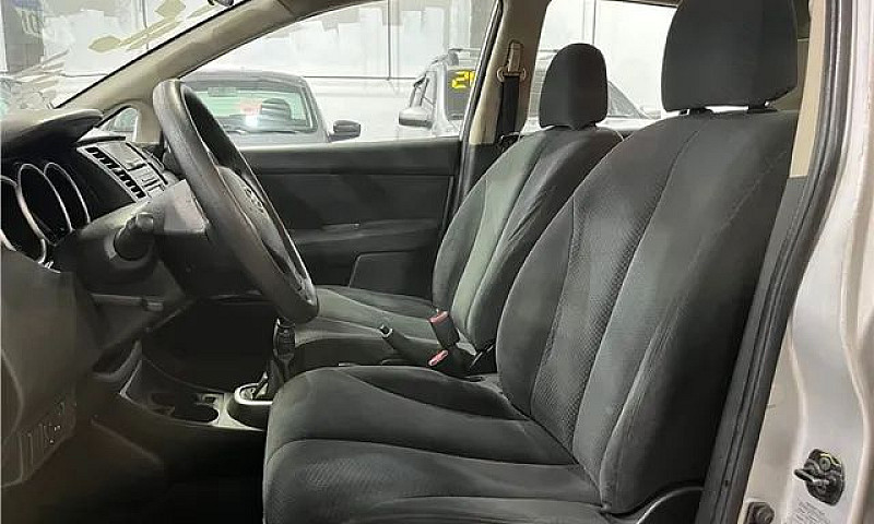 Nissan Tiida 2012 1....