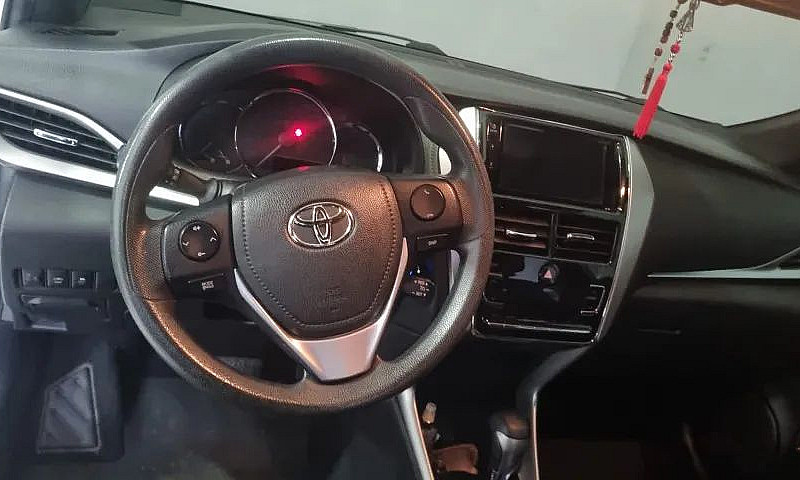 Toyota Yaris Xl Plus...