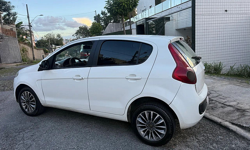 Fiat Palio Attractiv...