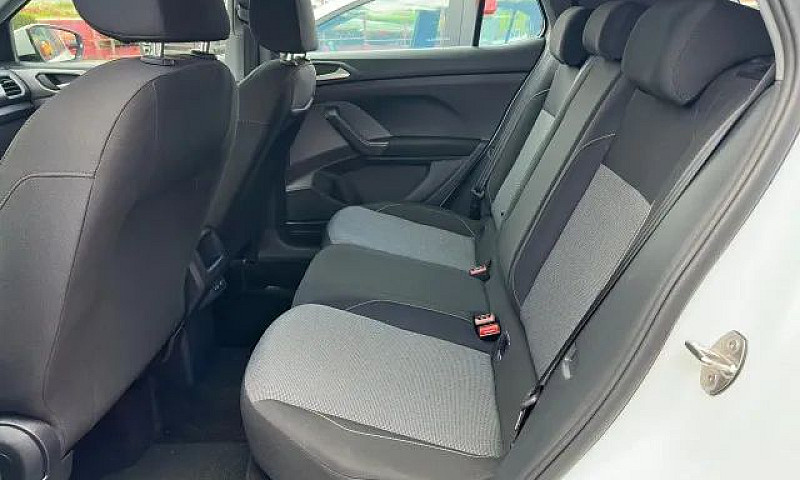 Volkswagen T-Cross 1...