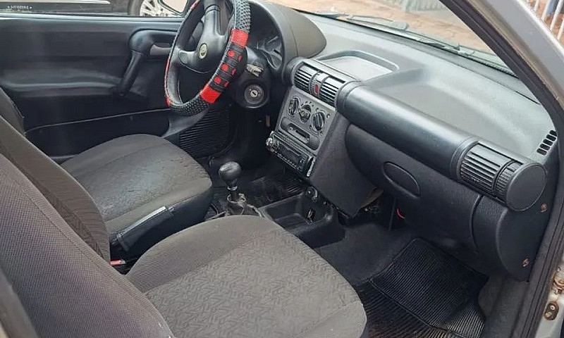 Chevrolet Corsa Sed....